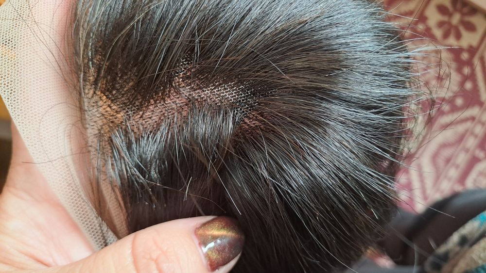 Перука от естествена коса