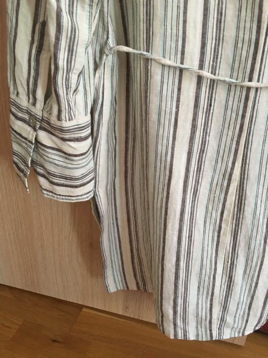 Продавам рокля /тип риза/ 100% лен с дълъг ръкав - 20 лева