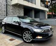 Vw Passat an 2017  model deosebit Foarte opțional . Schimb auto