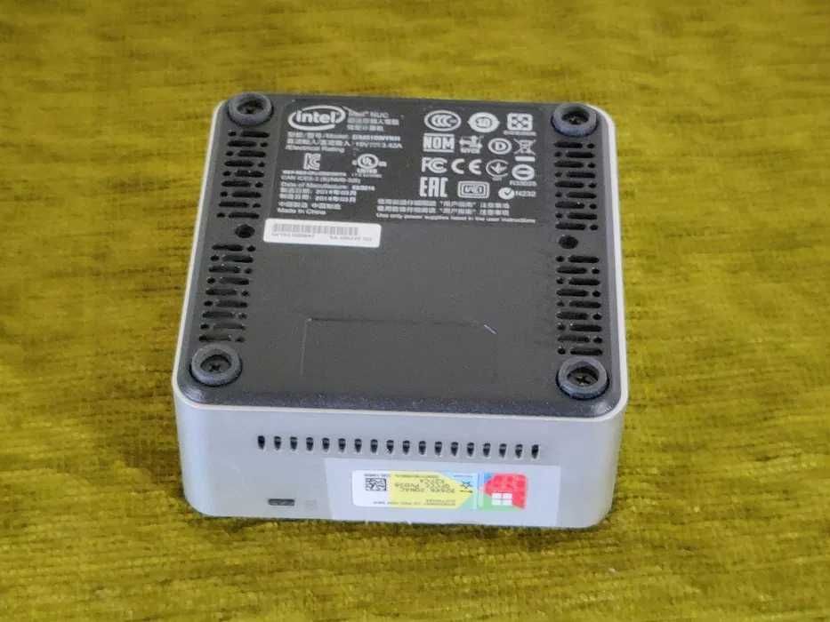 Mini PC INTEL NUC D34010WYKH Intel Core i3-4010U, 8GB DDR3, SSD 250 Gb