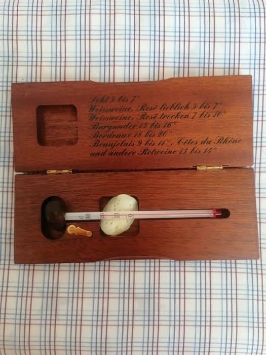 Termometru de vin nou