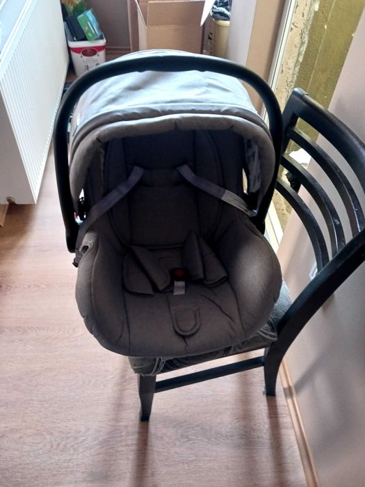 Кошче за кола за новородено