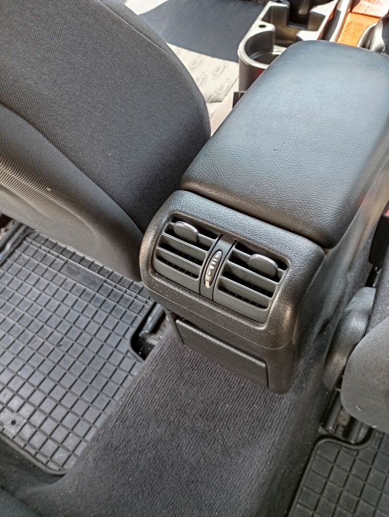 Mercedes c 180 129