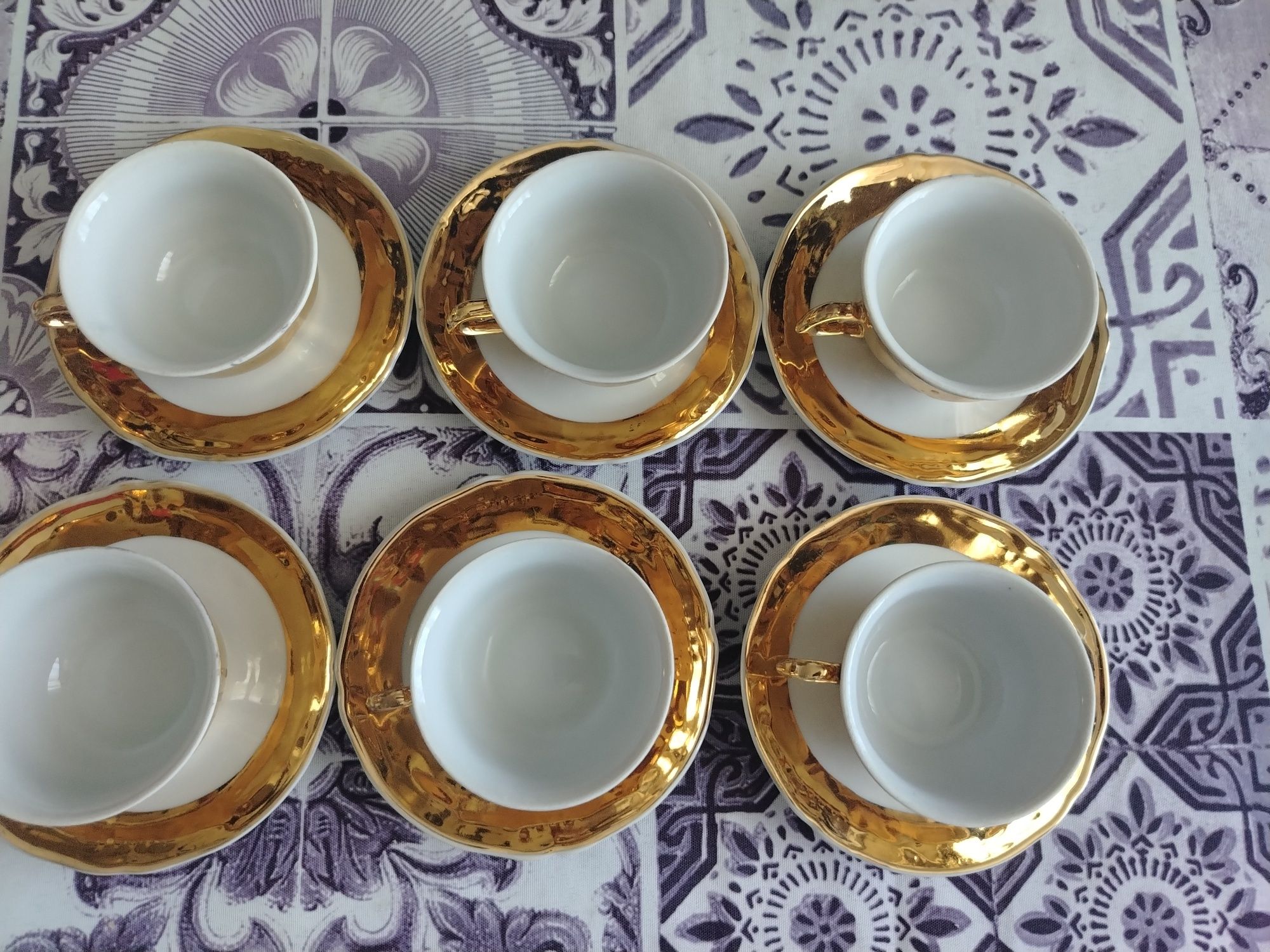 Старинен сервиз за кафе, 6 чаши и чинийки, здрави