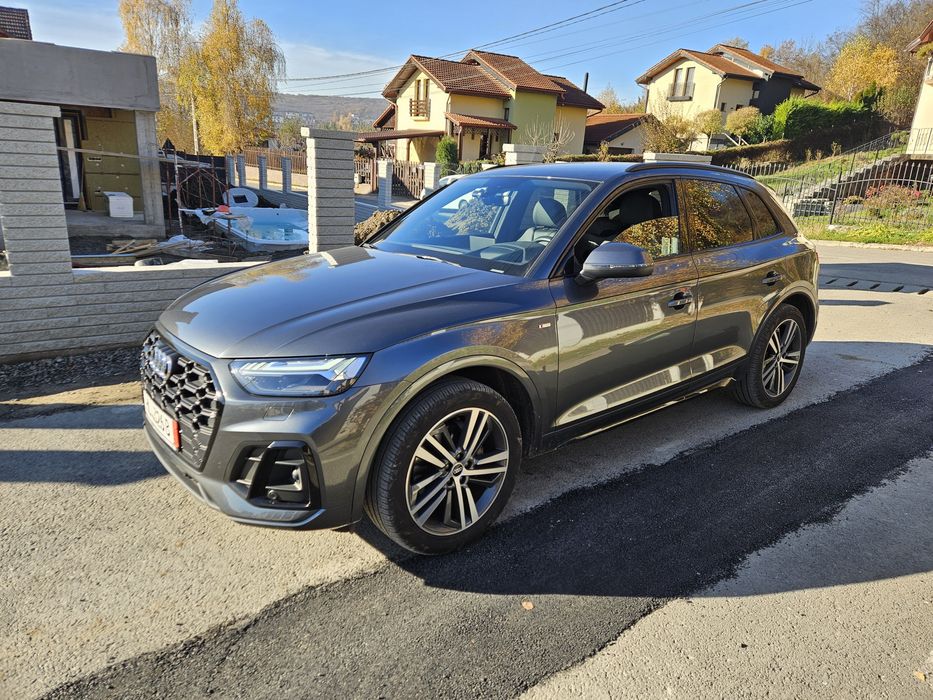 Audi Q5 2.0TDI Quattro S LINE Matrix