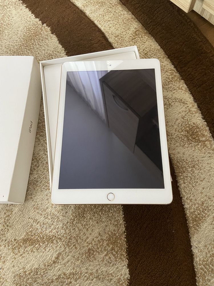 Apple iPad 2 Air Gold 16 GB + Cellular