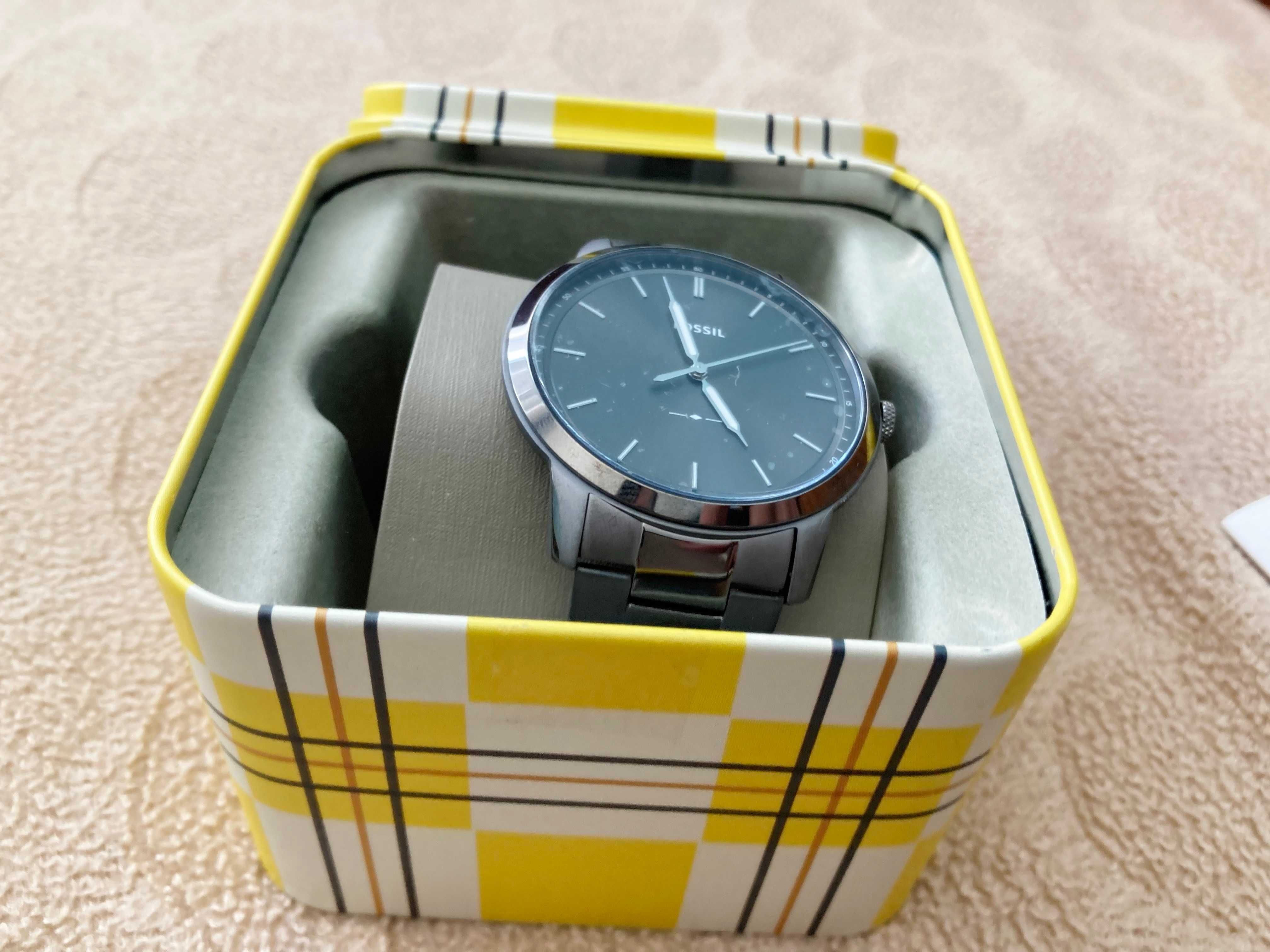 Fossil, Часовник The Minimalist с неръждаема стомана, Тъмносребрист