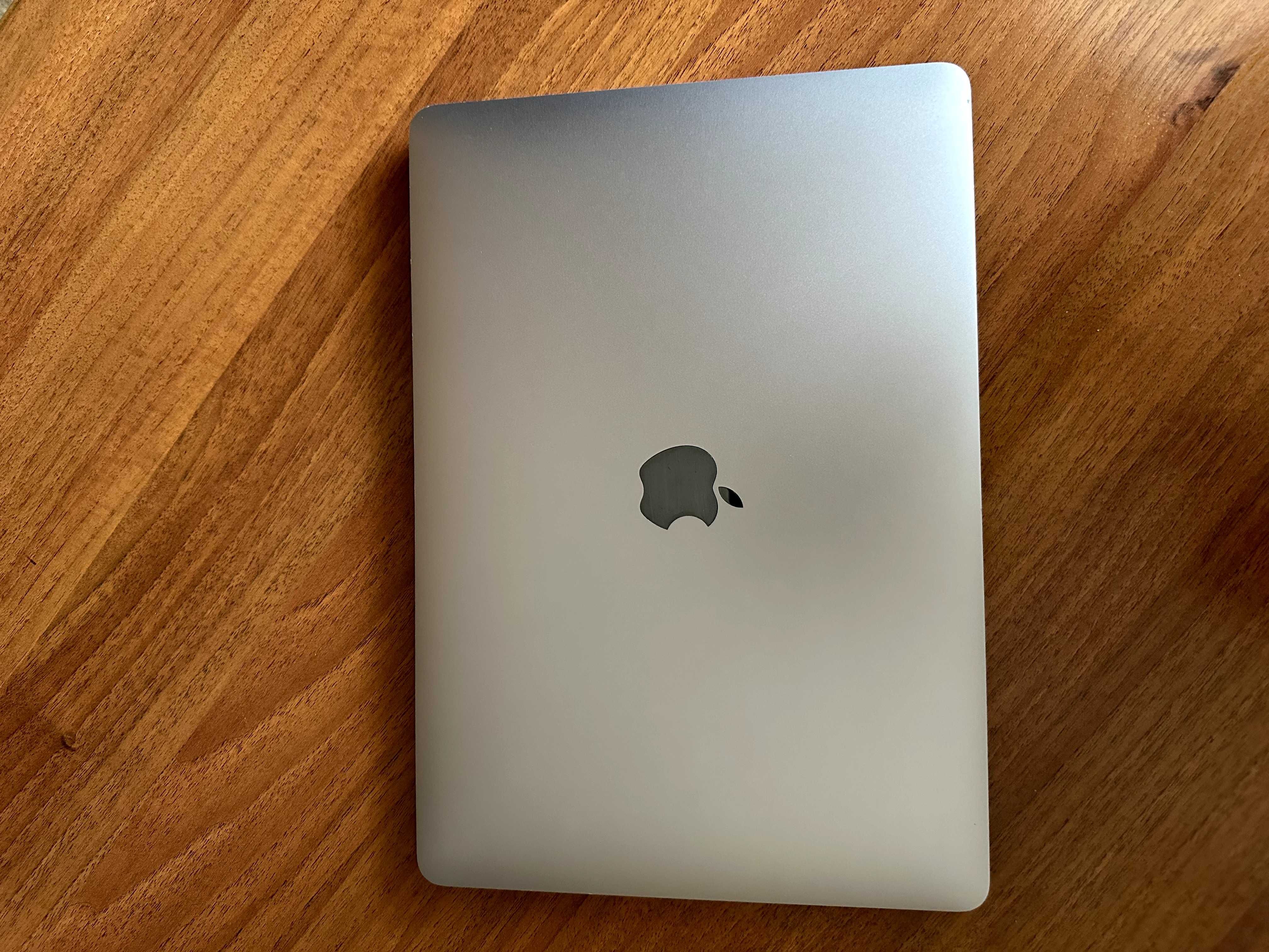 MacBook Air M1 16/256