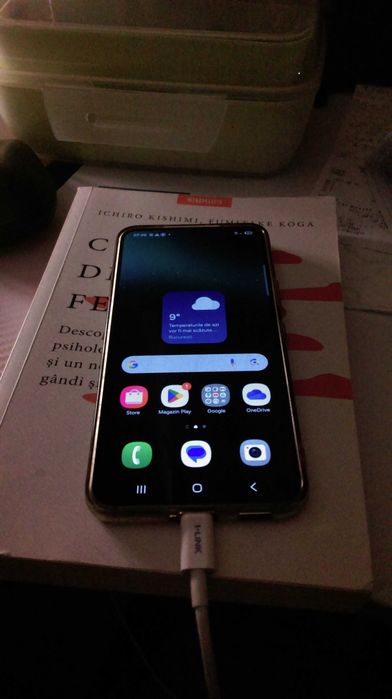 Samsung Galaxy S22 5G Dual SIM – 128GB. (Cititi cu atentie descrierea)