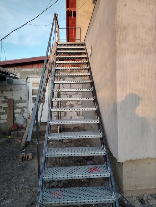 Scara metalica galvanizata