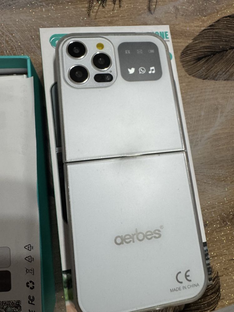 Mini flip phone