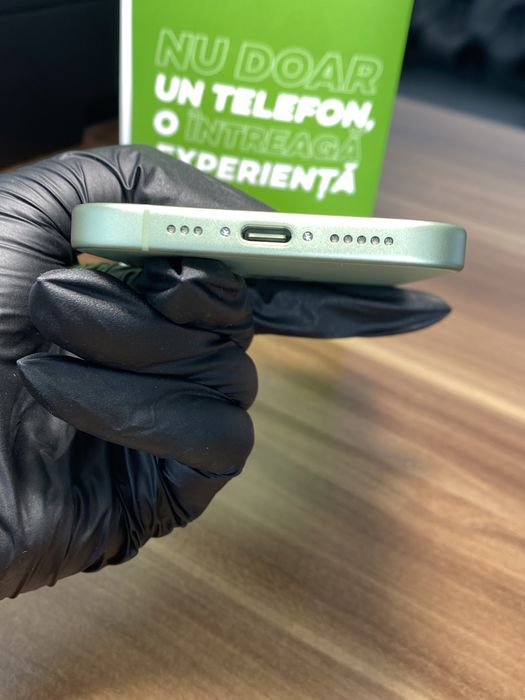 iPhone 17 • 256 GB • Sage