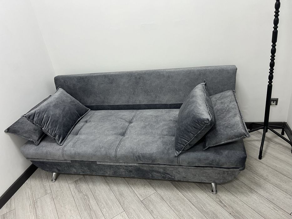 Продается Диван , Шкаф , парта