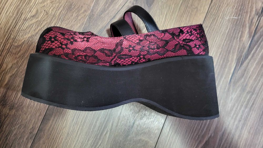 Pantofi de damă noi