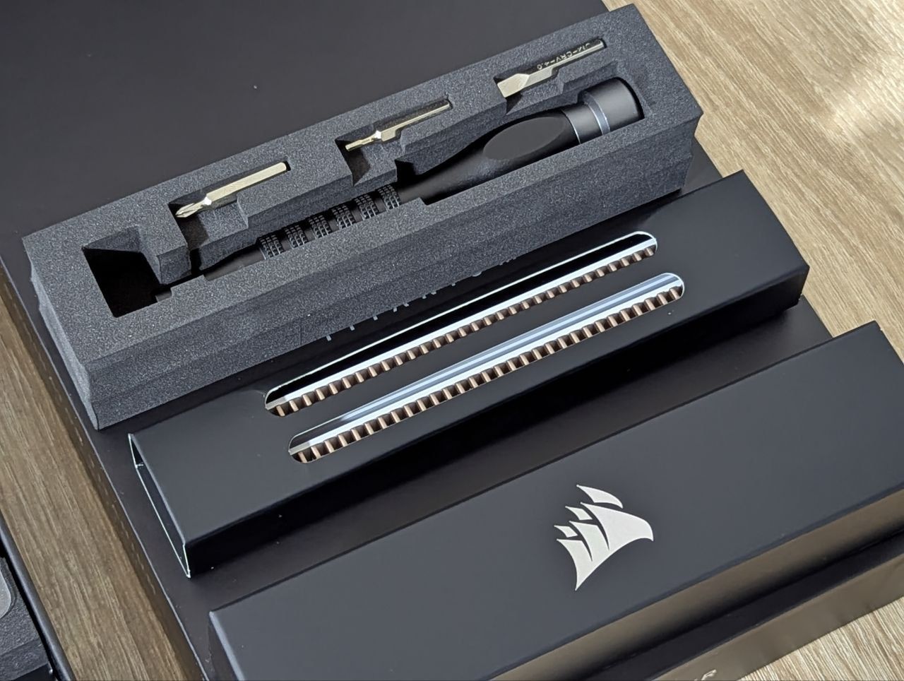 Corsair Dominator Titanium 2x24GB 7200Mhz