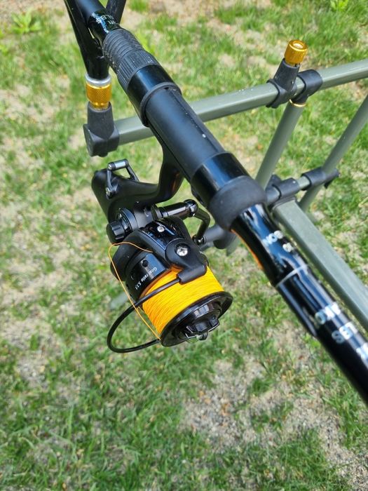 Vând set lanseta osako amg carp tx5 +mulineta osako lizard 6000