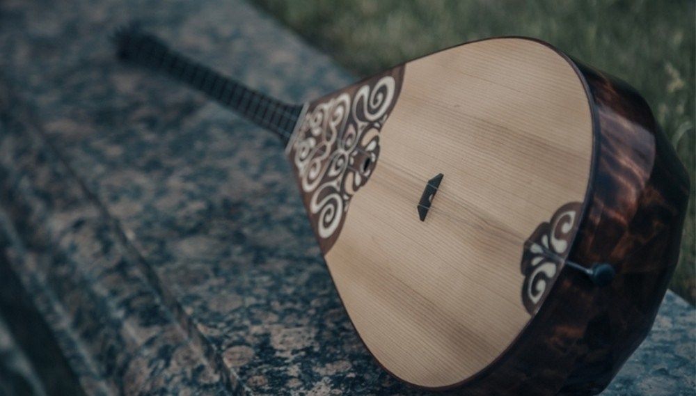 Обучение игры на Домбыре и Гитара. Взрослым!