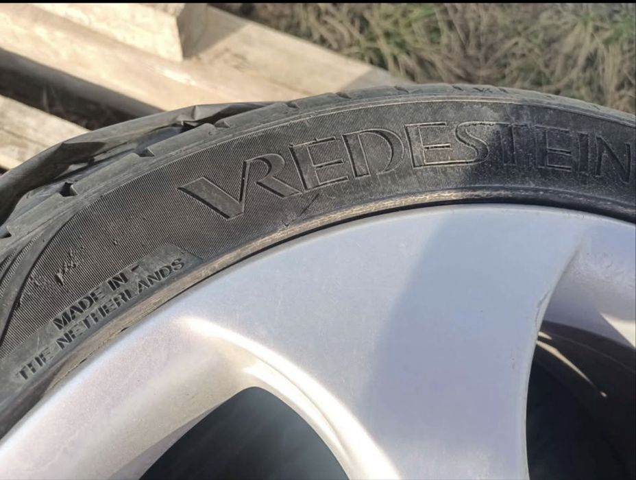 4 x Jante Volkswagen cu cauciucuri vara 215/40/r17