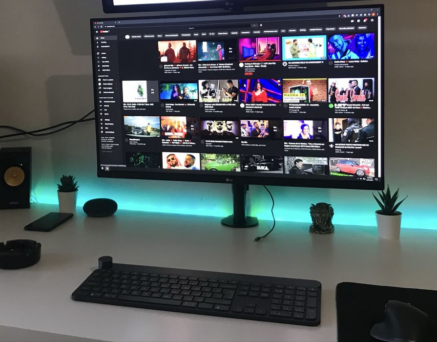 Monitor LG 32" 2,5 K ca nou