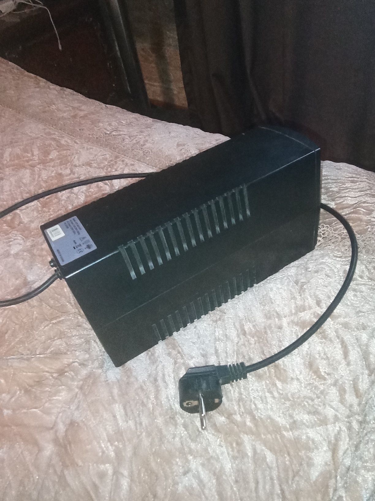 ИБП АВТ-600 AVR сотилади
