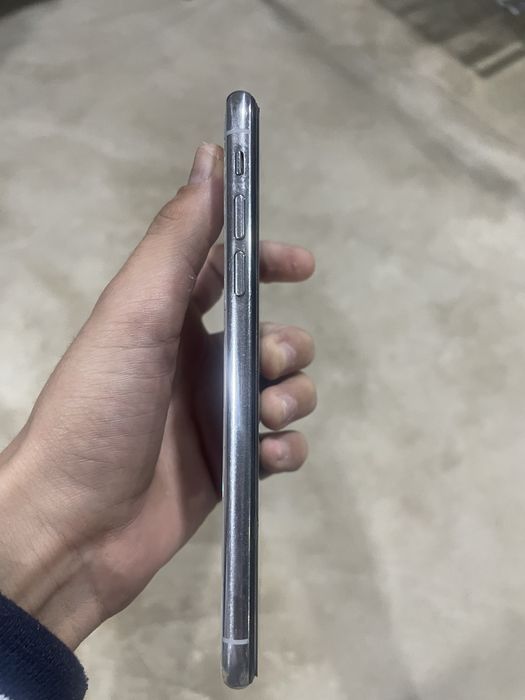 Iphone xs 64 gb sotiladi