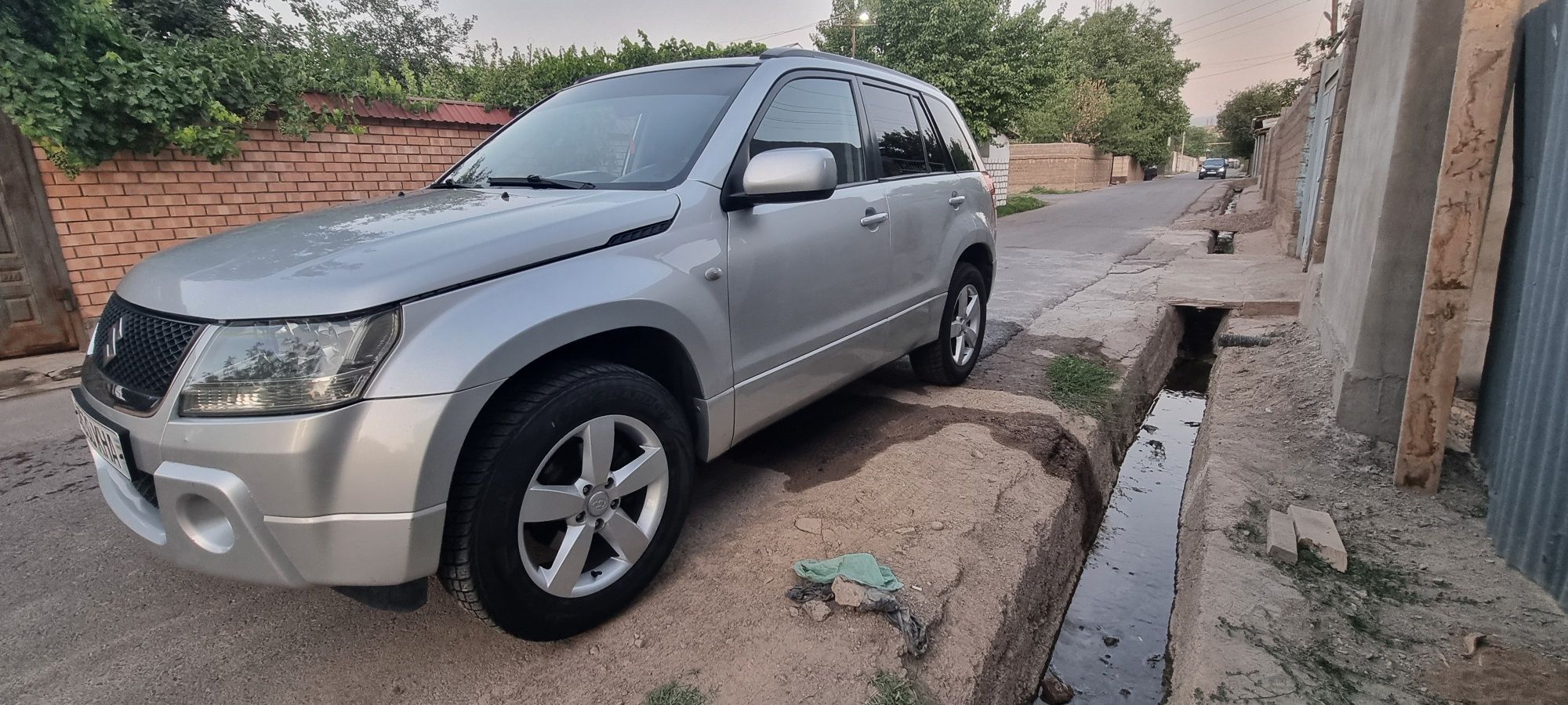Suzuki Grand vitara 2008 года