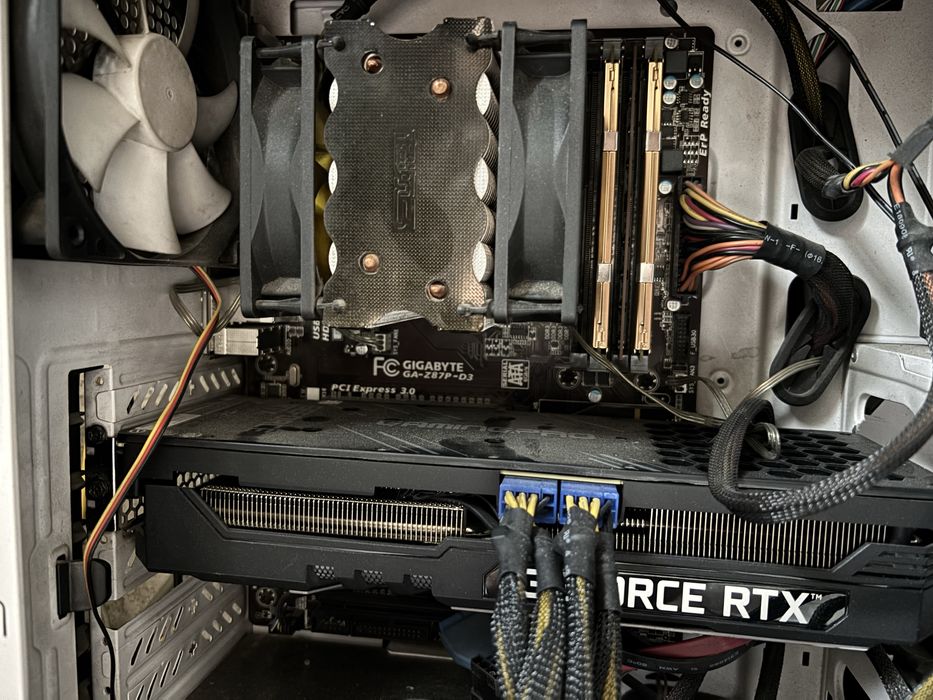 Продаю комплект (материнка+проц+озу), кулер не идет в комплект