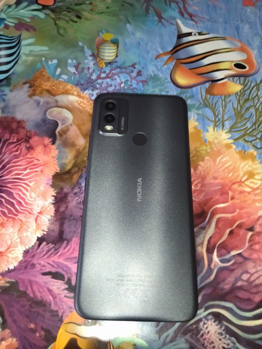 Телефони, здрави и запазени