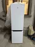 Xolodilnik Indesit 2 m
