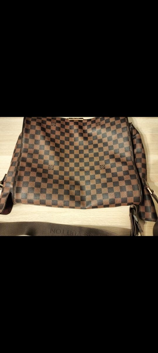 Louis Vuitton geantă laptop