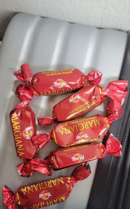 Шоколад сотилади — оптом ва донали.