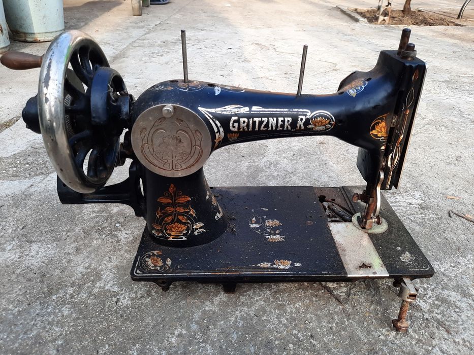 Стара шевна машина Gritzner 