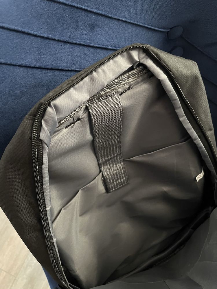 Rucsac laptop/tableta nou