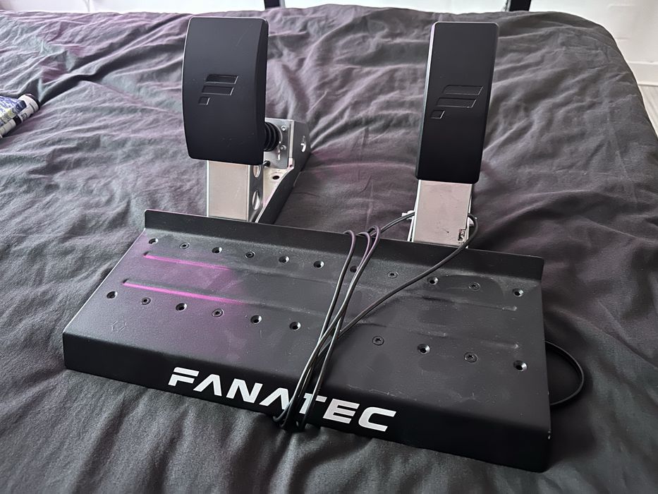 Volan Fanatec CSW 2.5 + f1 wheel + Pedale csl cu load cell ca noi