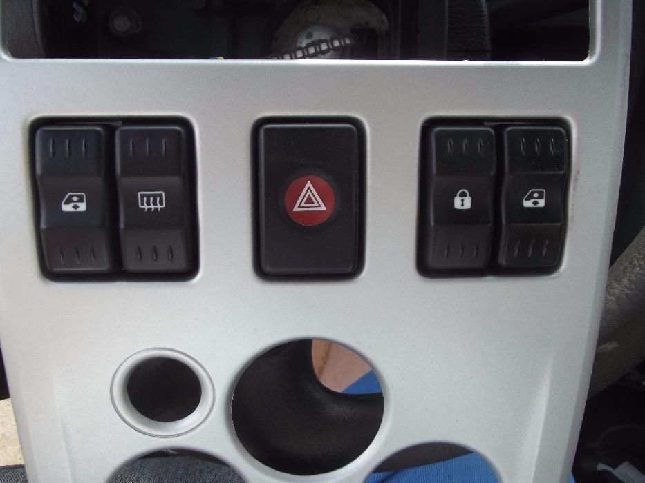 Macara Geam Logan electrica broasca electrice Logan fata dezmembrez