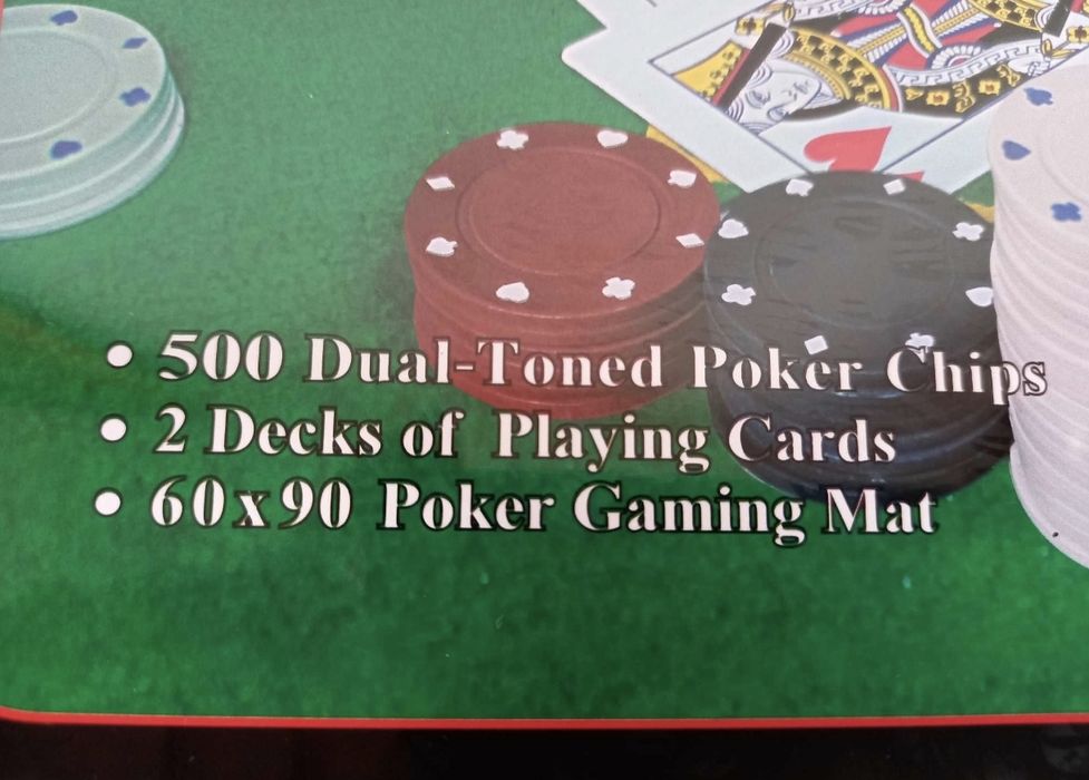 Vând cutie Poker, cu 500 de jetoane