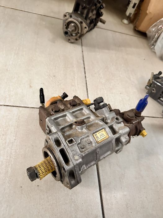 Pompa de injectie Cat 3178021