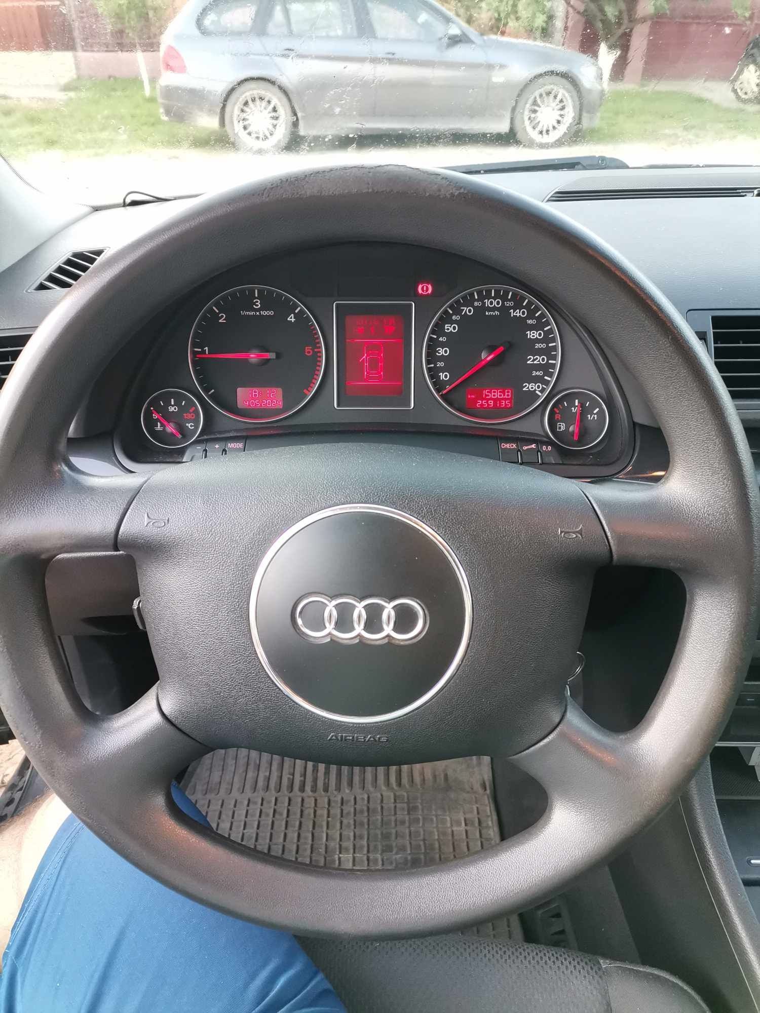 Vand Audi A4 quattro