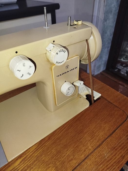 Швейная машина Чайка 142М