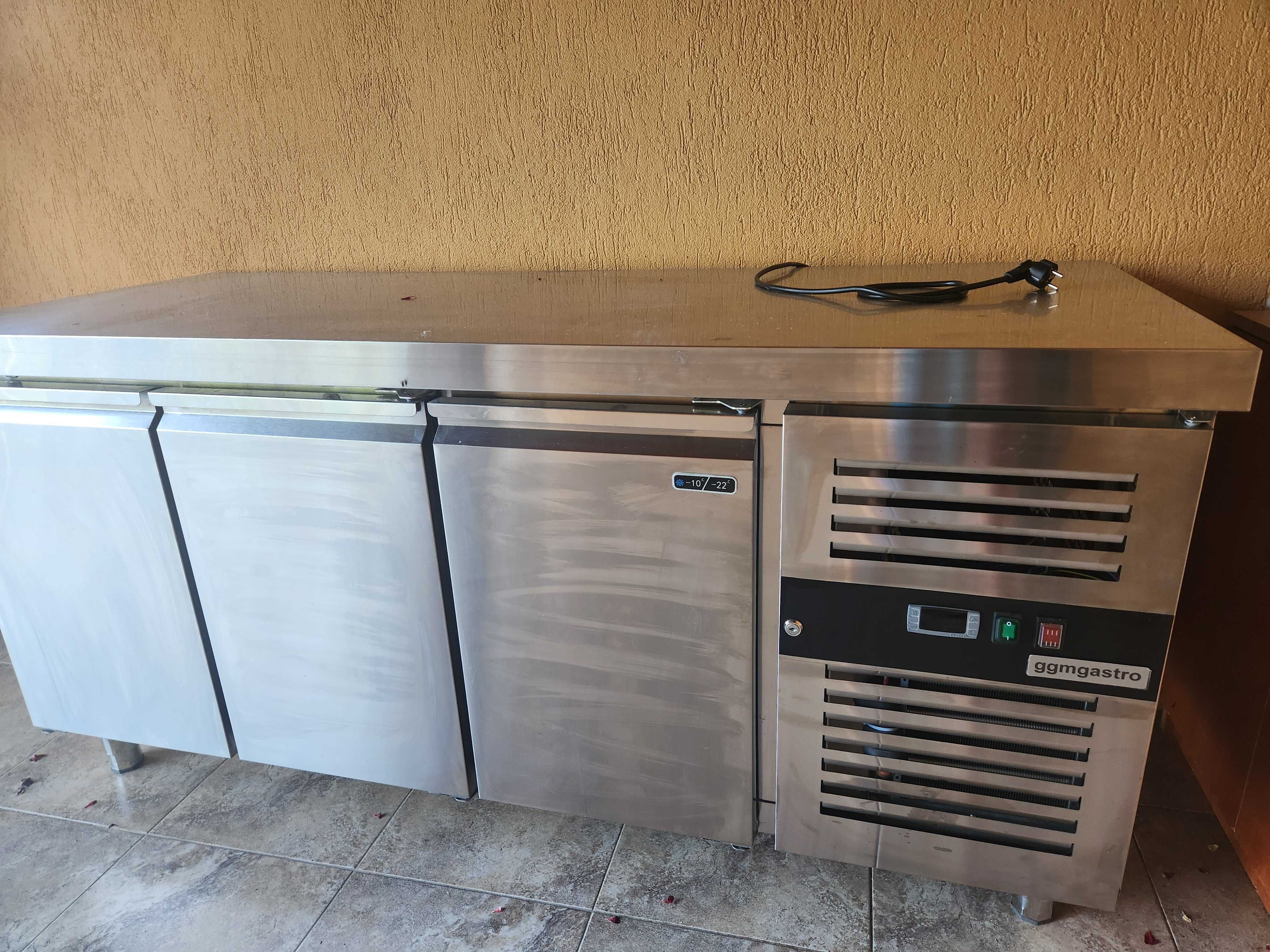 Vand congelator profesional cu 3 usi  nou