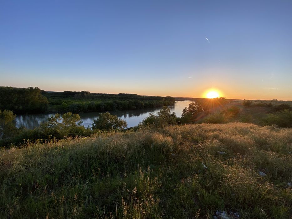 Teren intravilan 2.500 m² Malu Mare – vedere superbă, lângă Primărie!