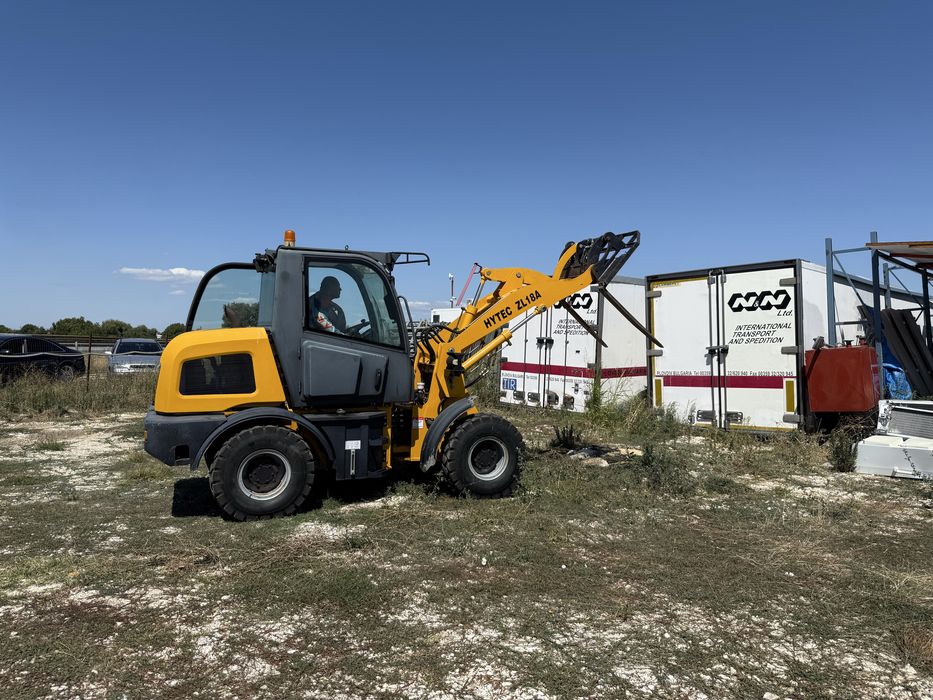 Челен товарач HYTEC ZL18A