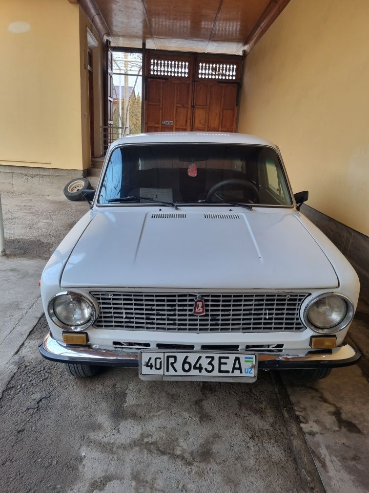 Vaz 2101 sotiladi