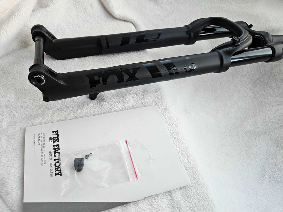 Furca noua FOX 32 SC 29 Performance 100MM Grip remote boost 15X110