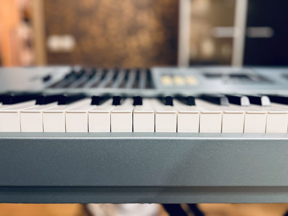 Yamaha Motif XS8 НОВ! + Thon Hard Case