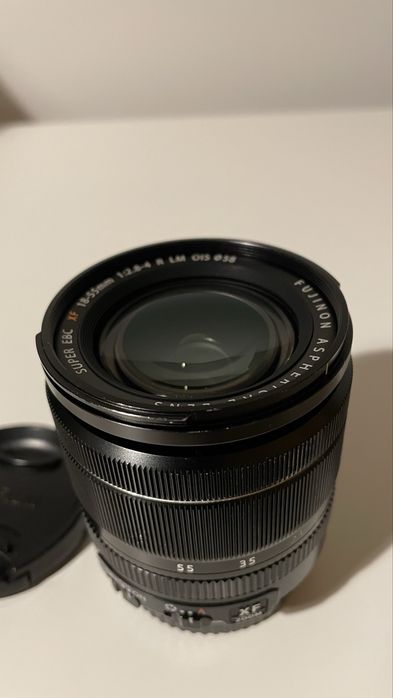 Fujifilm XF 18-55mm F2.8-4 R LM OIS