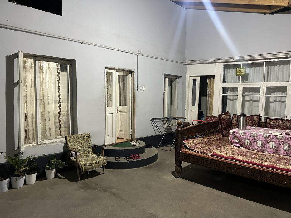 Uy sotiladi Samarqan Darvazada pachti 4 sotik