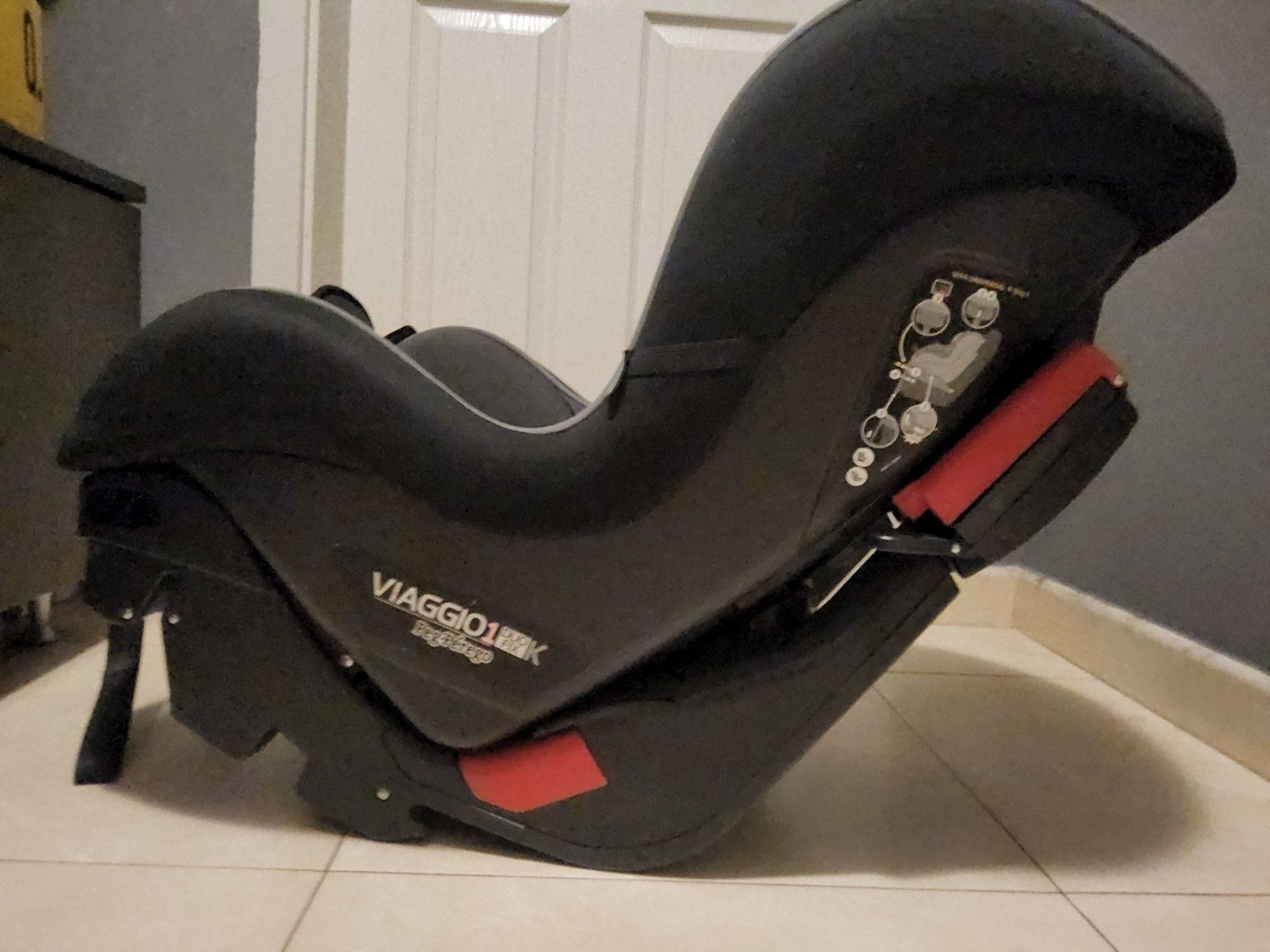 Столче/кошче за кола Peg Perego от 0м.