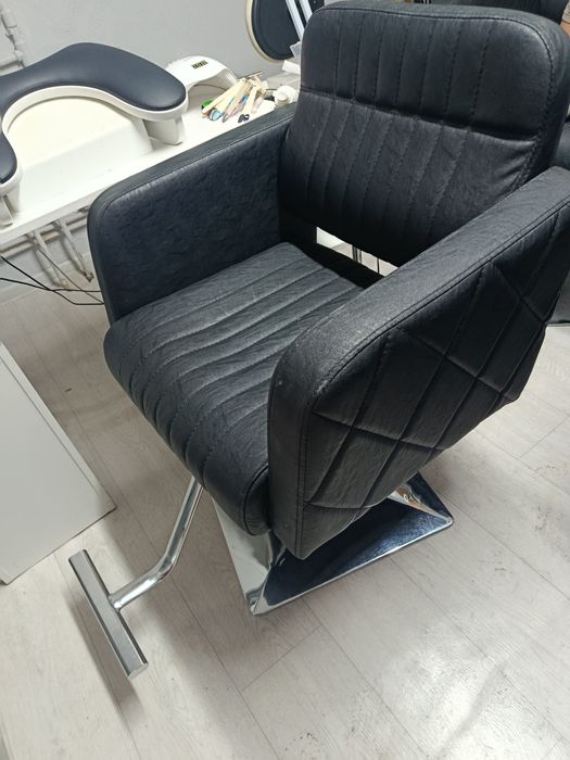 Кресло парикмахерские