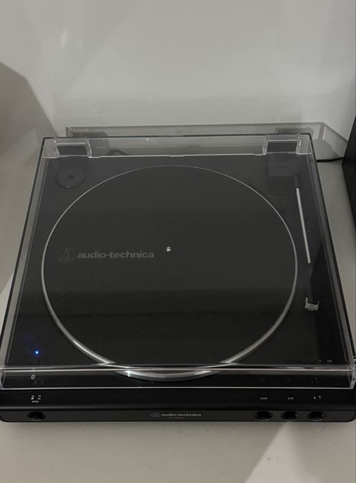 Audio technica lp60xbt грамофон